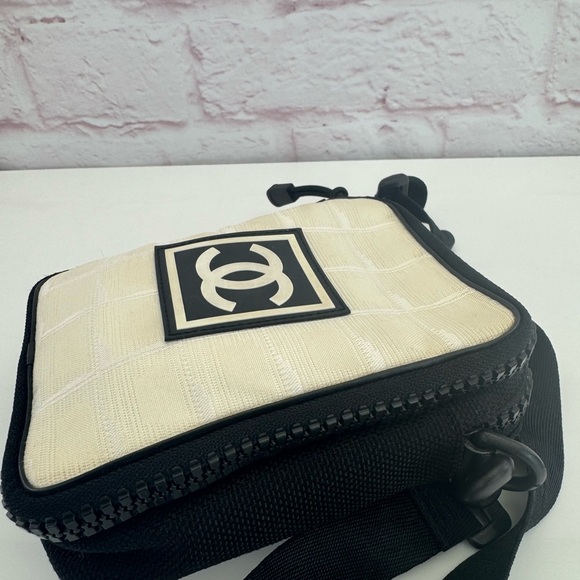 CHANEL Coco Mark Sport Line Mini Logo Bag White Black - Picture 8 of 15
